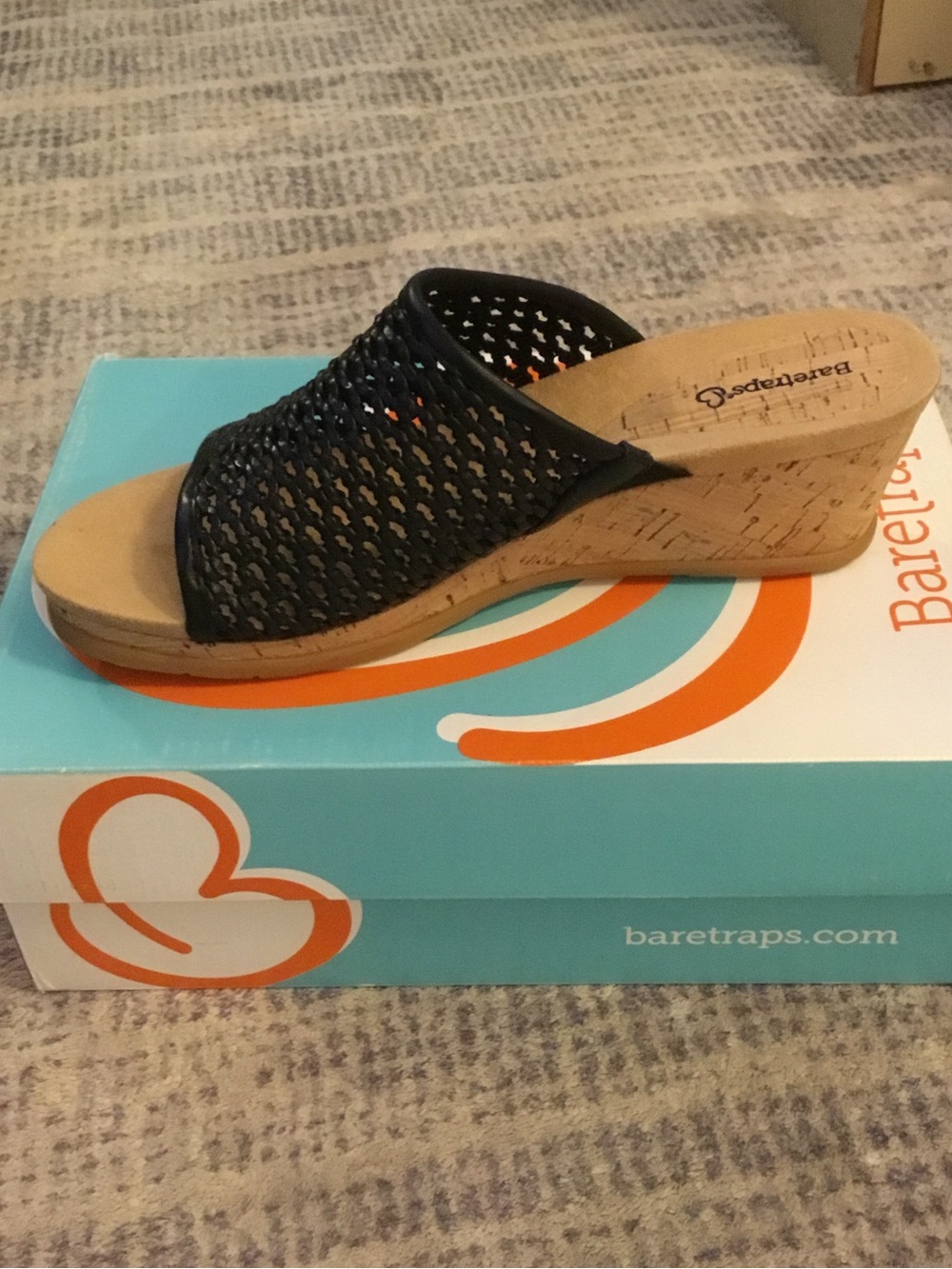 BareTraps Black Flossey Wedge Slide Sandal NIB - Picture 4 of 7